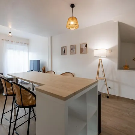 Apartamento Le Triplex - Cosy Avec Petit Jardin Longueville (Seine-et-Marne)